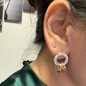 Beautiful Rhinestone Circle Decor Earrings